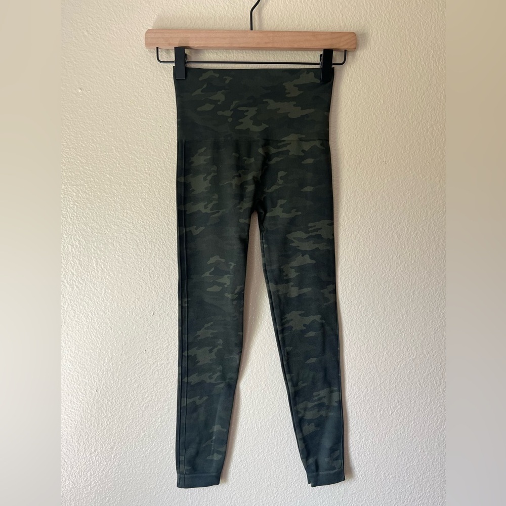 SPANX Look At Me Now Leggings